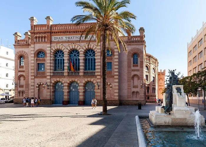 Апартаменты Sol 1 Derecha Кадис